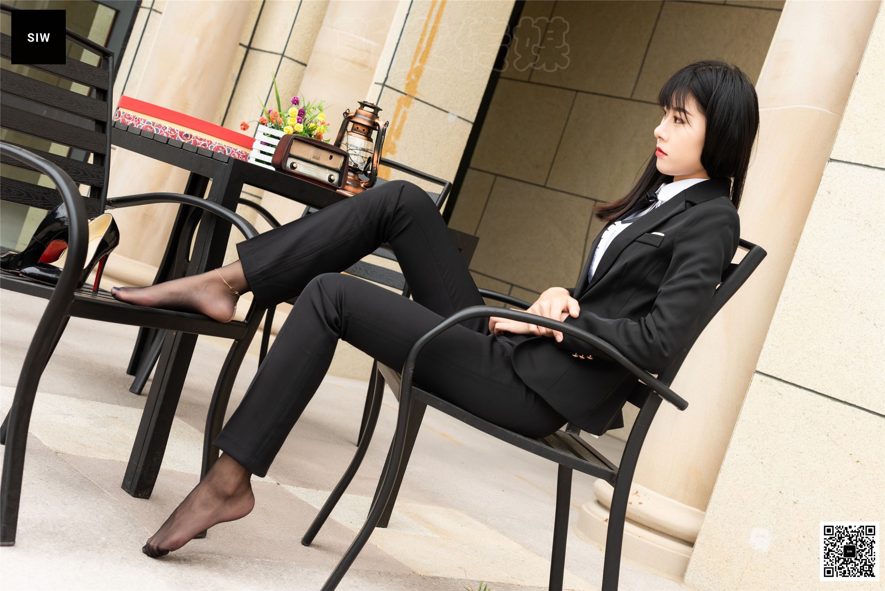 SIW斯文传媒 046 霸道总裁黑色西装三件套 - 龙哥